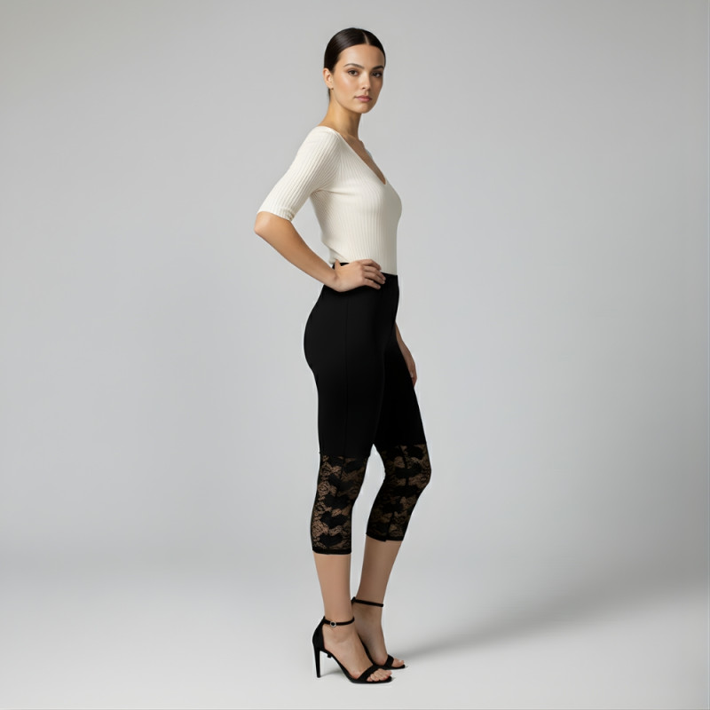 Pink Shell Women’s Cotton Lace Design Capri